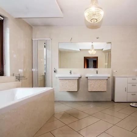 Apartment Hierowskiego 60g